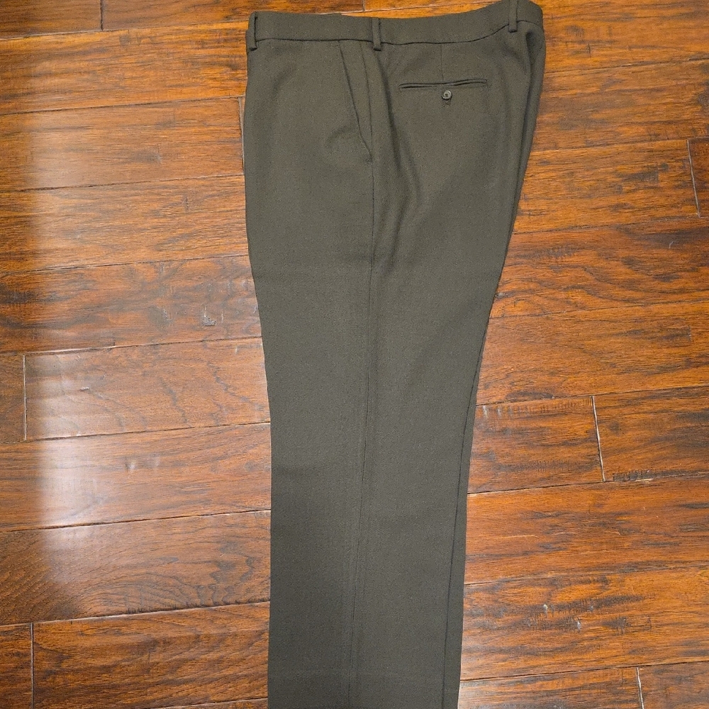 Joseph Turner Charcoal Wool Dress Pants with Straight-Leg Cut (UK & US 42S)